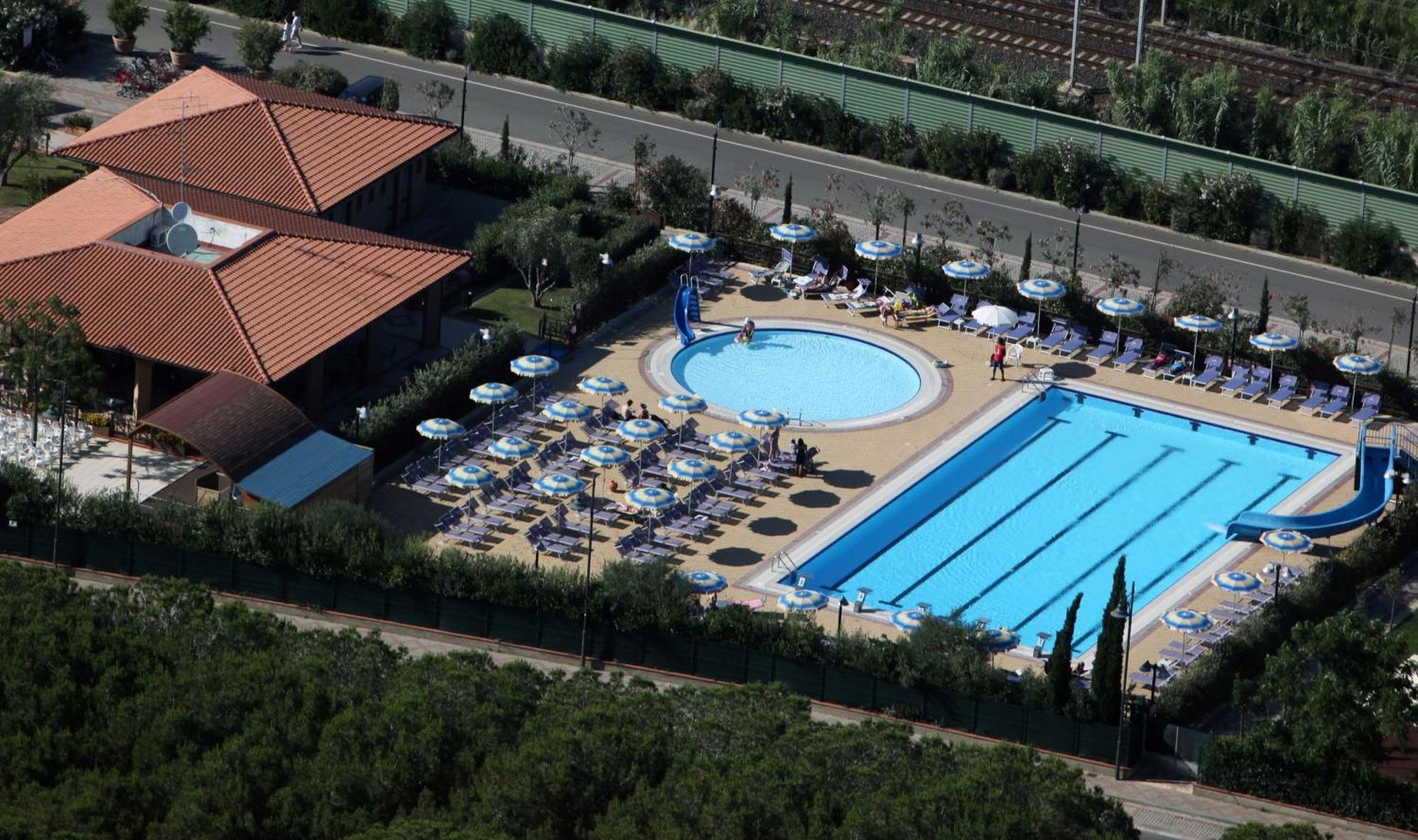 Villaggio Il Girasole Follonica Exterior photo